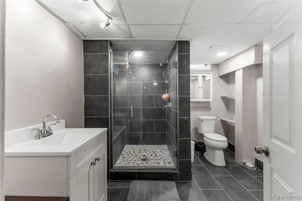 4255 SAMOSET Road, Royal Oak, MI 48073 — Photo 29