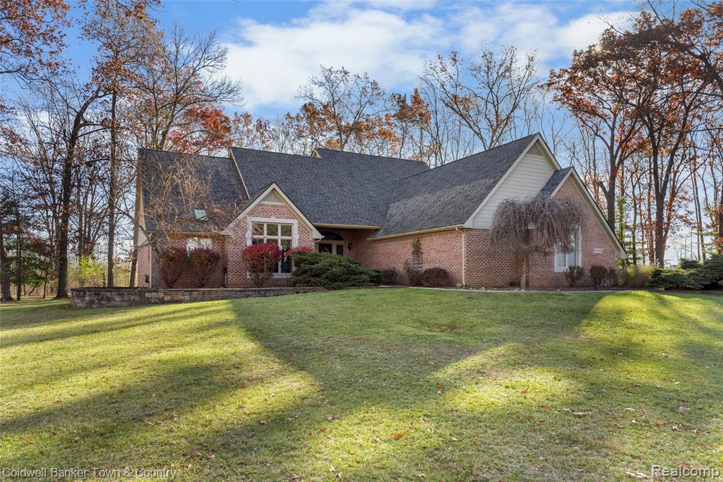 11535 Lancelot Lane, Pinckney, MI 48169 — Photo 9