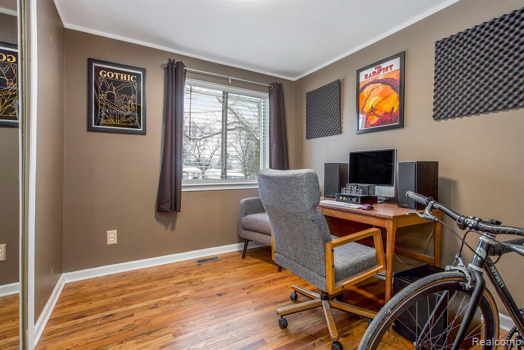 11 Metroview Court, Ann Arbor, MI 48108 — Photo 11