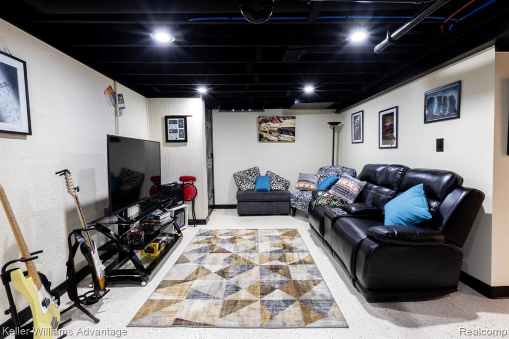 44204 Brandywyne Road, Canton, MI 48187 — Photo 44