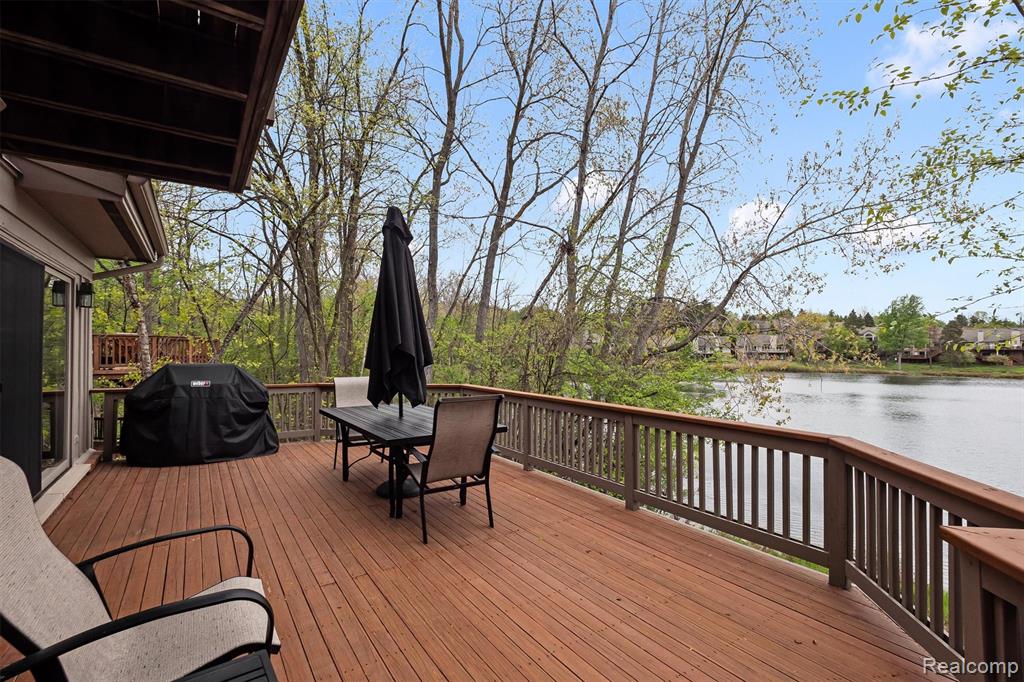 4822 Hidden Lane, West Bloomfield, MI 48323 — Photo 39