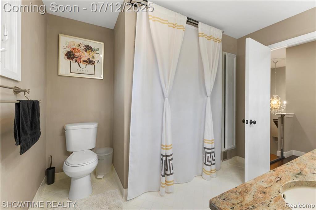 41741 Lore Court, Clinton Twp, MI 48038 — Photo 31