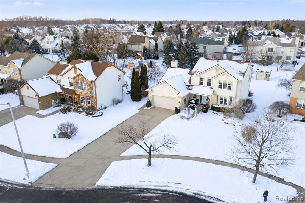 816 Oak Cluster Court, Howell, MI 48855 — Photo 54