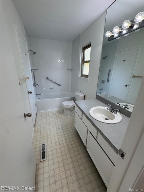 5527 Copley Square Road, Grand Blanc, MI 48439 — Photo 11