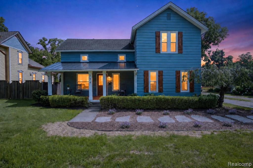 714 Atlantic Street, Milford, MI 48381 — front exterior