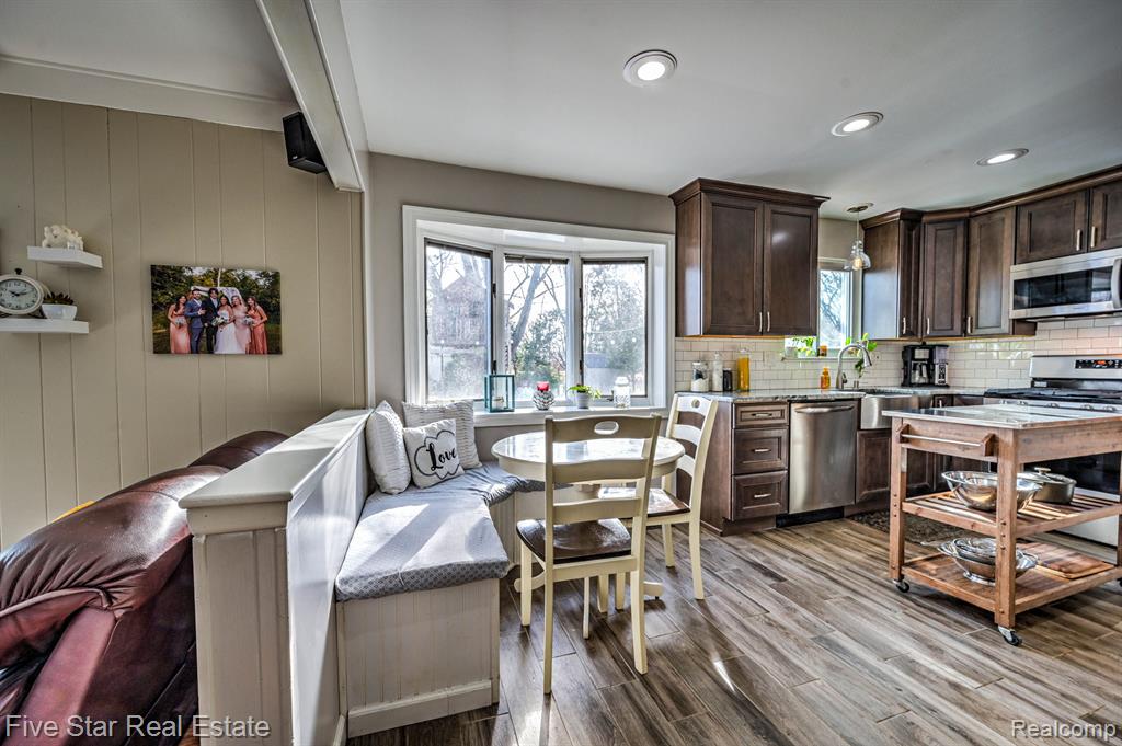 8838 Dublin Way, Sterling Heights, MI 48314 — Photo 20