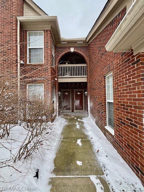 28560 CARLTON WAY Drive, Novi, MI 48377 — Photo 3