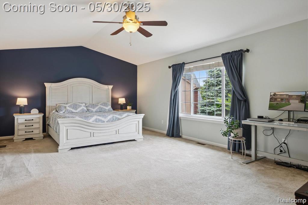 9267 Richfield, Livonia, MI 48150 — Photo 20