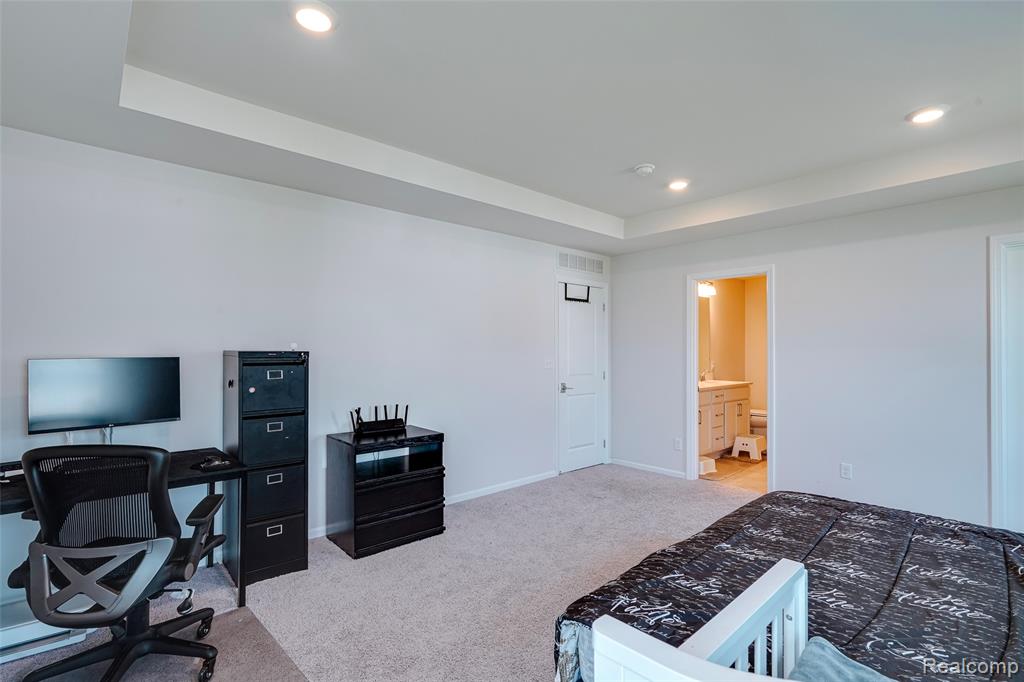 606 Angus Lane, Saline, MI 48176 — Photo 38