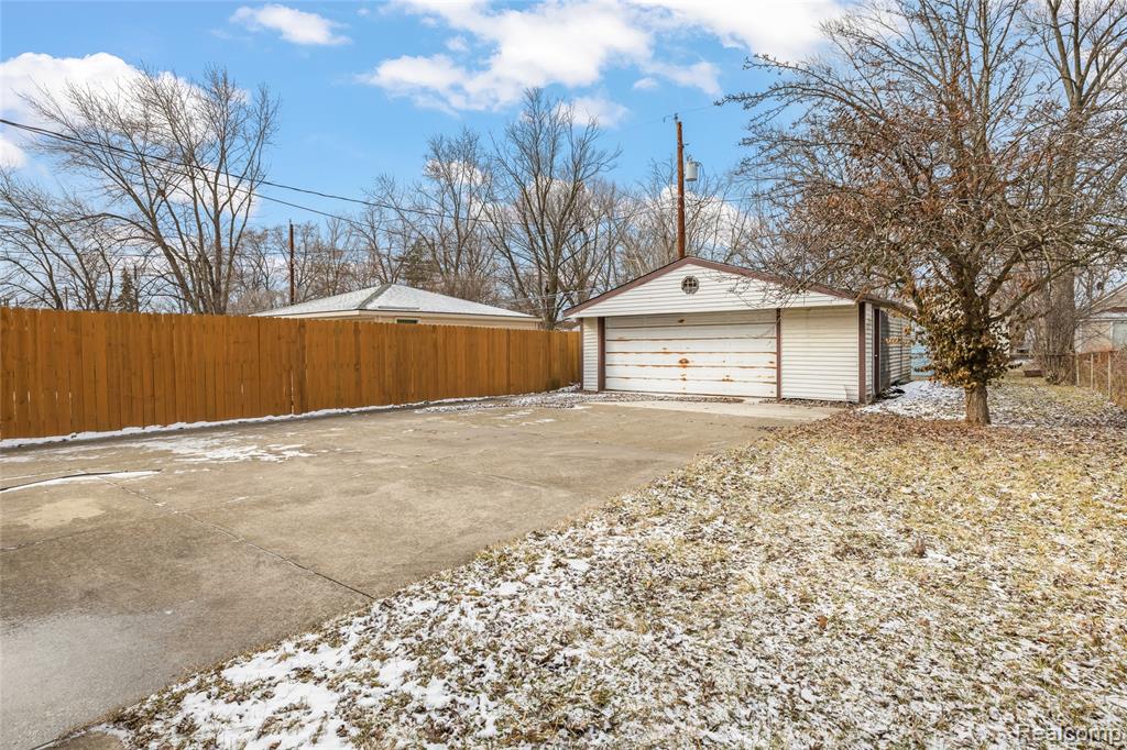 7435 Arcola Street, Westland, MI — Photo 20