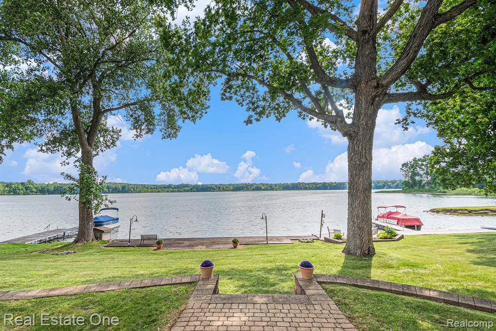 634 Dorbert Drive, Munith, MI 49259 — Photo 20