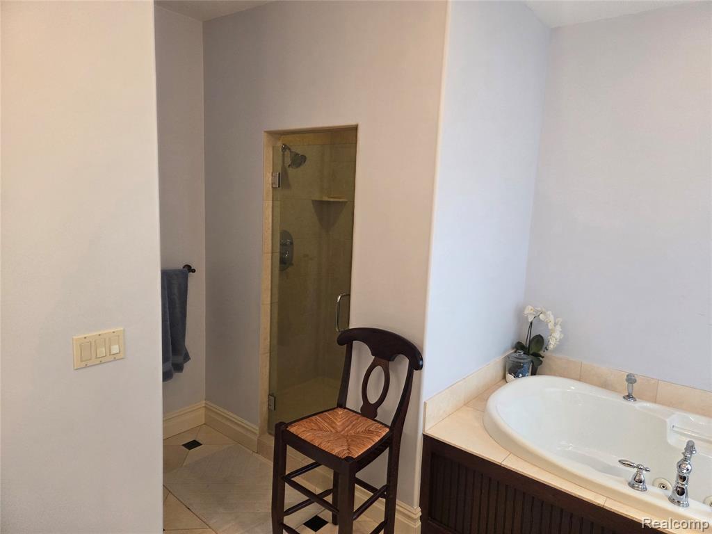 900 Maxfield Road, Brighton, MI 48114 — Photo 31