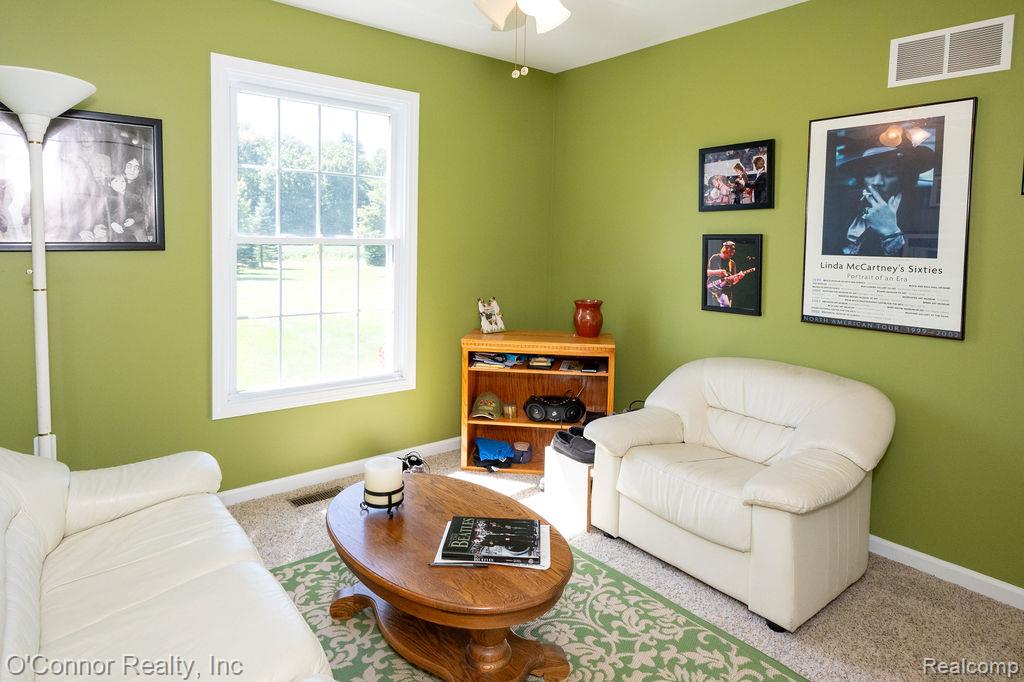 8552 Rynn Road, Avoca, MI 48006 — Photo 10