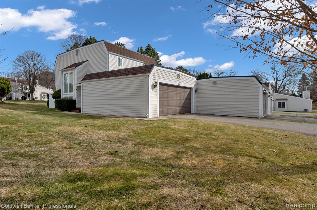 666 OXFORD OAKS Lane, 16-D, Oxford, MI 48371 — Photo 2