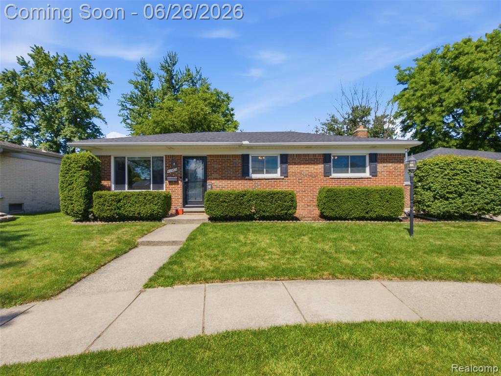 40963 Flagstaff Drive, Sterling Heights, MI 48313 — Photo 2