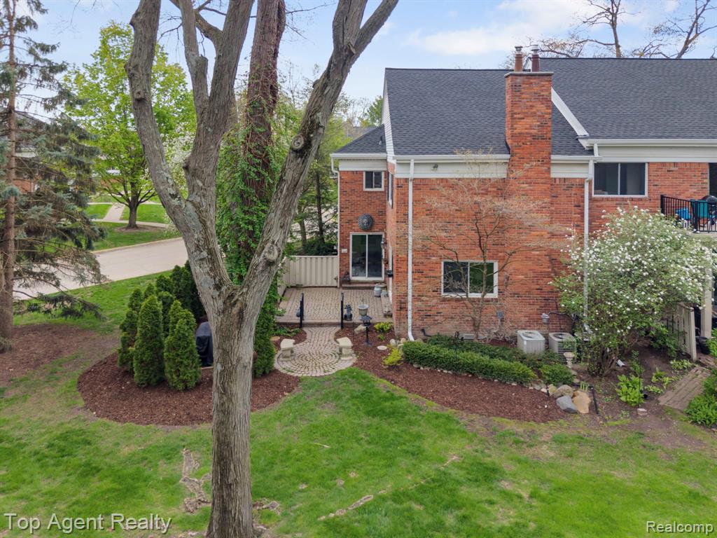 1200 Trailwood Path, Bloomfield Hills, MI 48301 — Photo 48