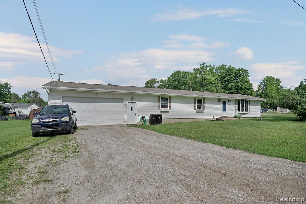 5607 Genesee Avenue, Otter Lake, MI 48464 — Photo 20