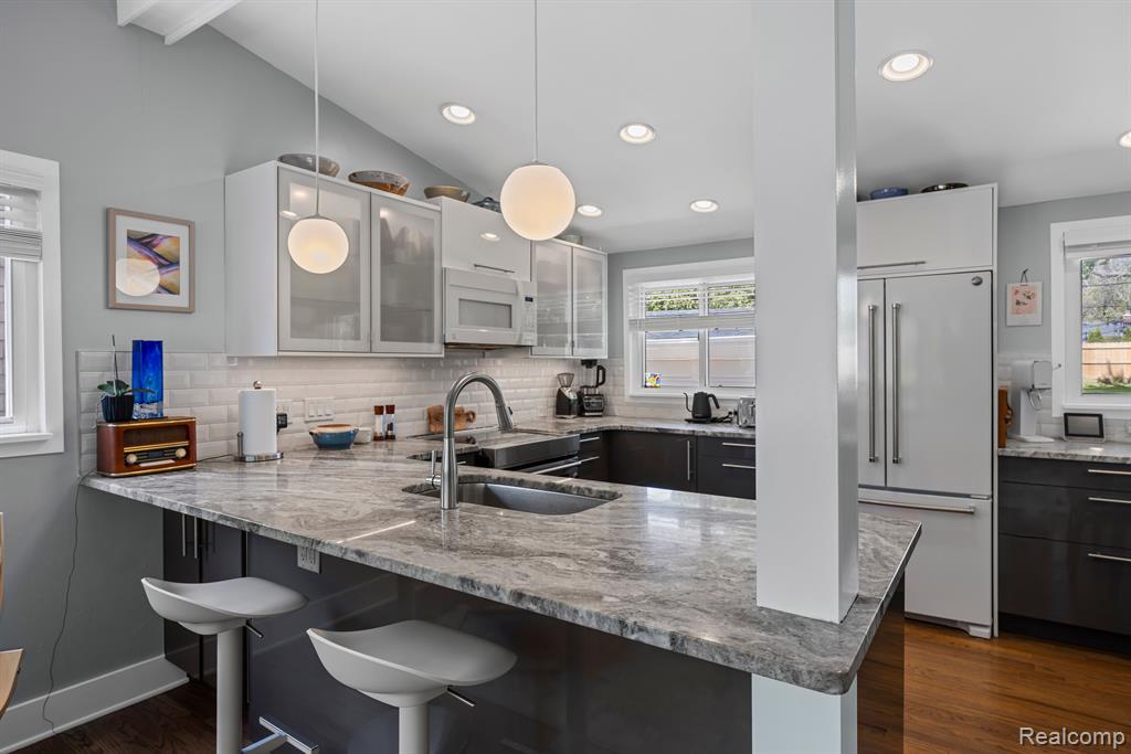 2710 Radcliffe Avenue, Ann Arbor, MI 48104 — Photo 11
