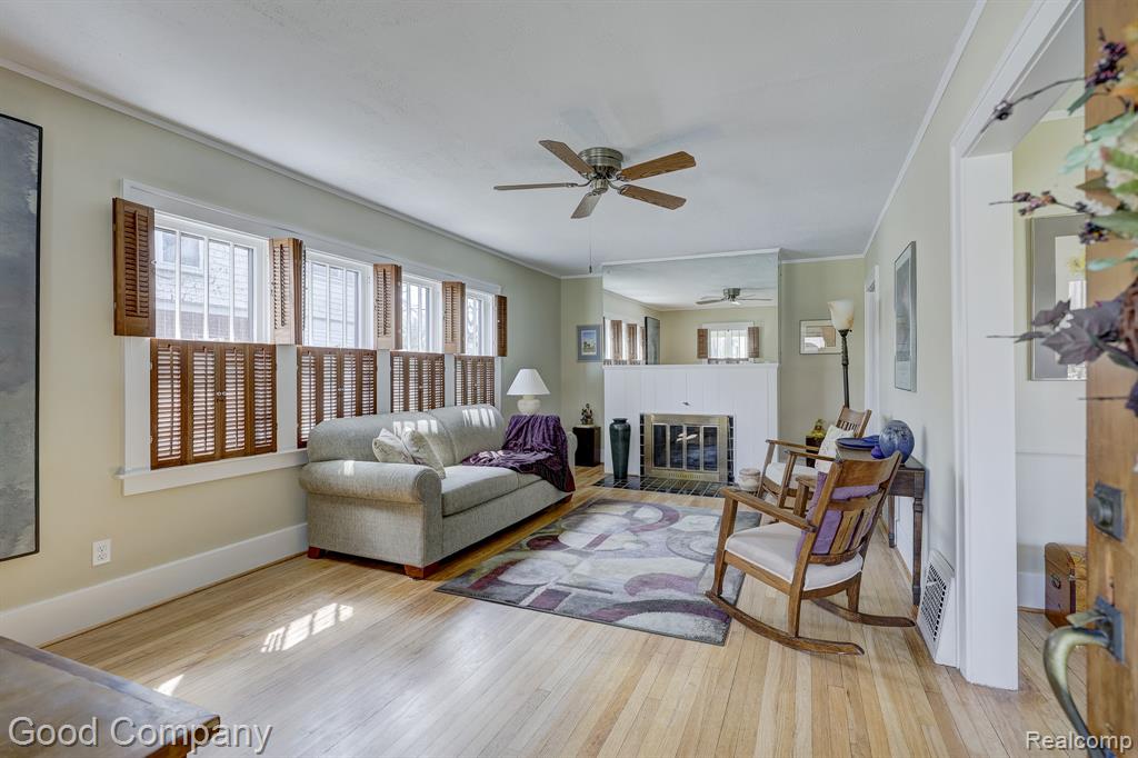 923 W 11 Mile Road, Royal Oak, MI 48067 — Photo 2