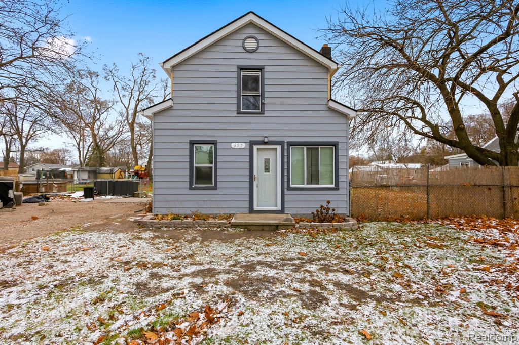 657 Lucille Drive, Wolverine Lake, MI 48390 — front exterior
