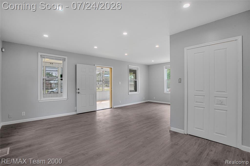 19615 Eastwood Drive, Harper Woods, MI 48225 — Photo 8