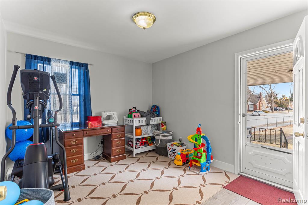 4770 ORCHARD Avenue, Dearborn, MI 48126 — Photo 15