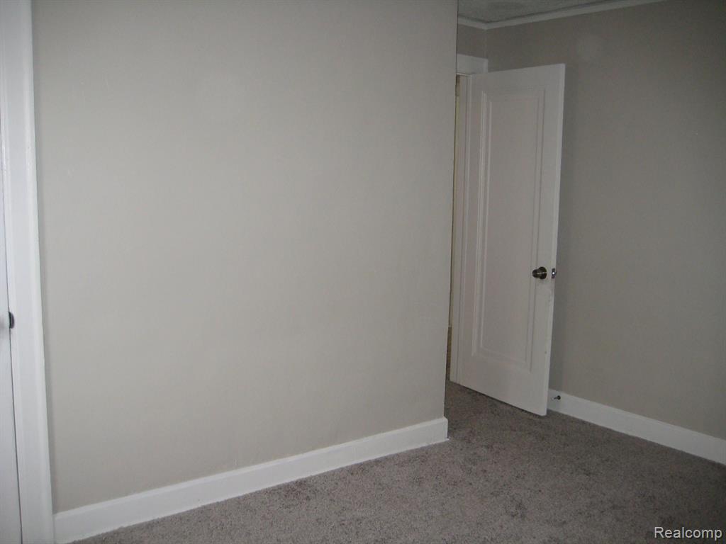 8066 NORMILE Street, Detroit, MI 48204 — Photo 34
