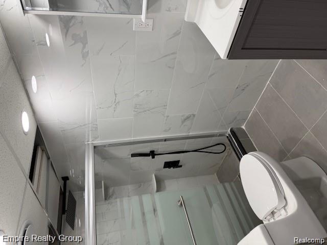 20002 Great Oaks Circle South, Clinton Twp, MI 48036 — Photo 15