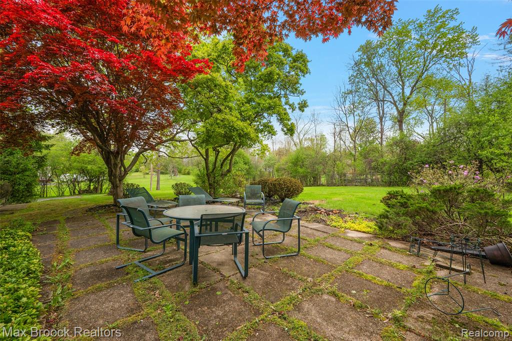 30400 Woodhaven Lane, Beverly Hills, MI 48025 — Photo 21