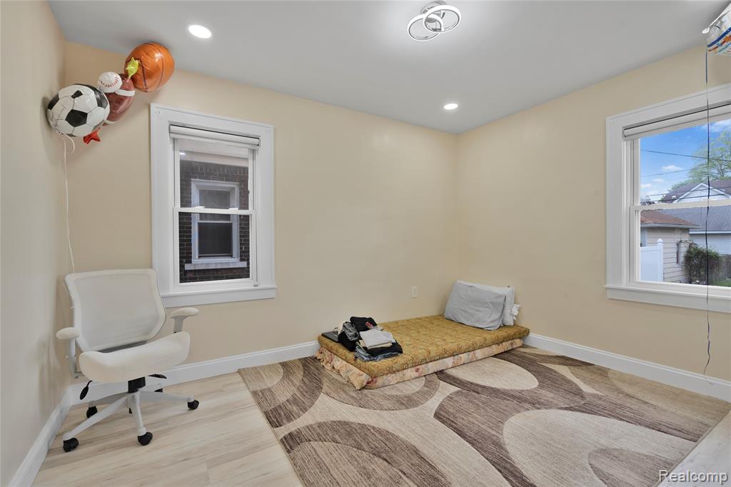 6847 Theisen Street, Dearborn, MI 48126 — Photo 8