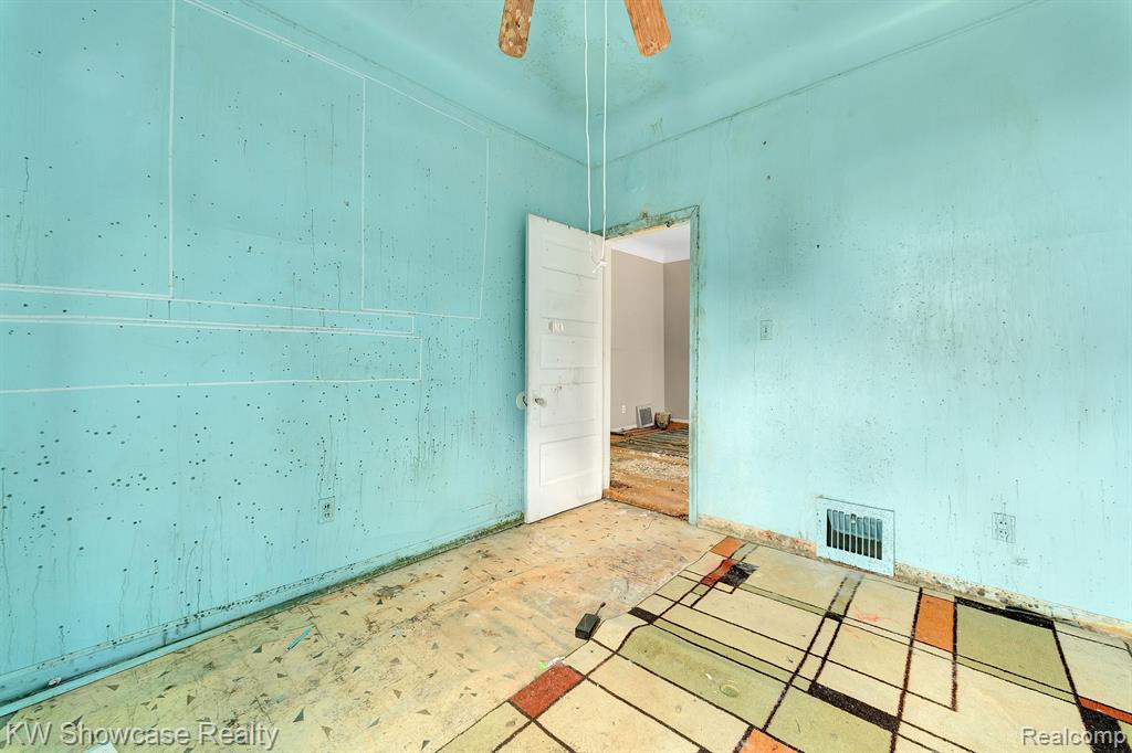 5593 CADILLAC Avenue, Detroit, MI 48213 — Photo 41