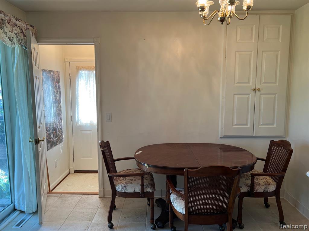 5198 Worchester Drive, Swartz Creek, MI 48473 — Photo 6