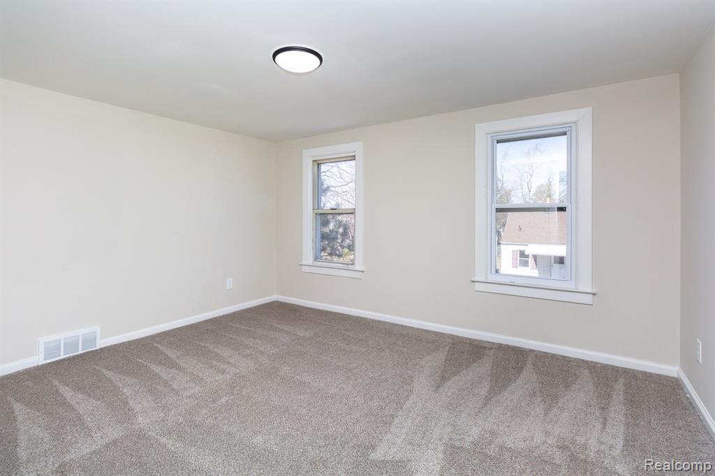 8316 RIVARD Avenue, Warren, MI 48089 — Photo 18