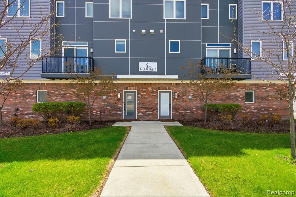 4221 W 14 Mile Road, Royal Oak, MI 48073 — Photo 6