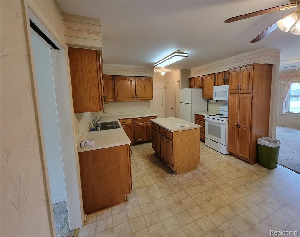831 Meadow Drive, Davison, MI 48423 — Photo 6