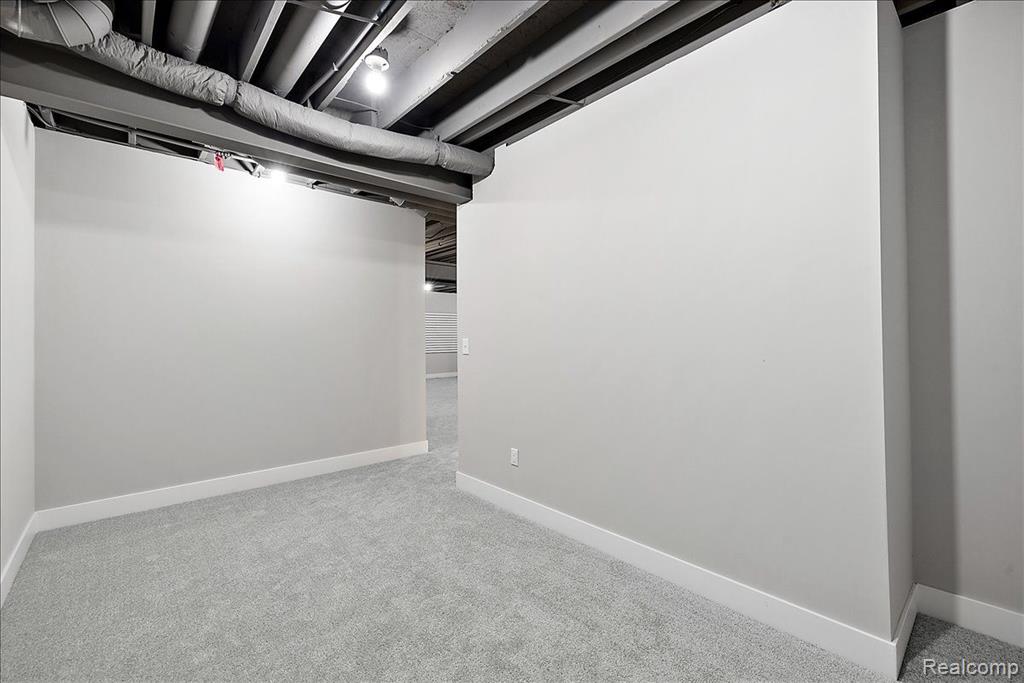 50896 MISTWOOD Drive, Macomb, MI 48042 — Photo 76