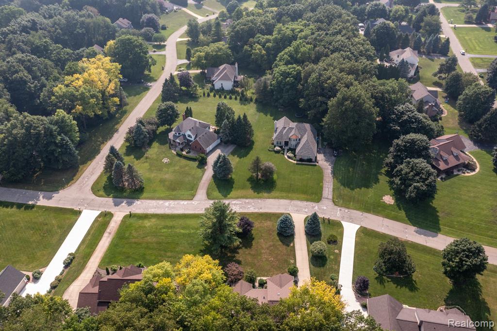 6939 West Ridge Drive, Brighton, MI 48116 — Photo 57