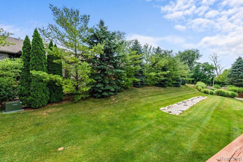 6197 MOUNTAIN LAUREL Drive, Brighton, MI 48116 — Photo 42