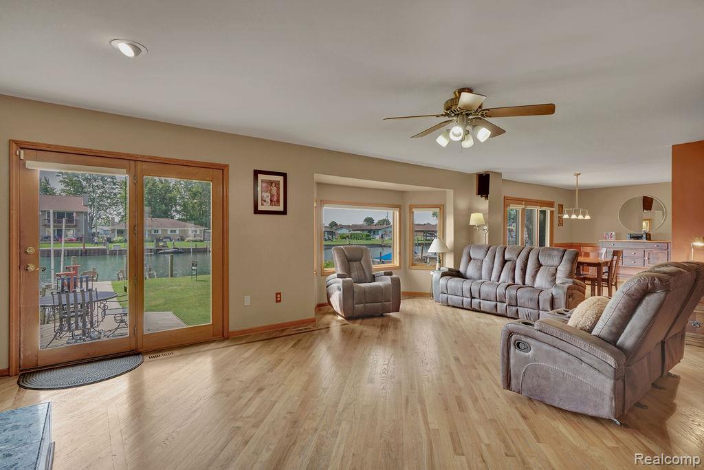7277 Cardinal Street, Algonac, MI 48001 — Photo 13