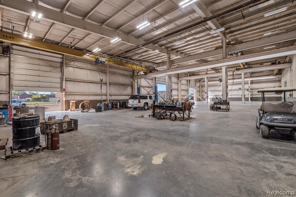 4072 Flint Asphalt Drive, Burton, MI 48529 — Photo 37