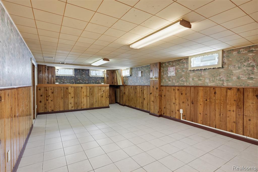 916 Buckingham Avenue, Flint, MI 48507 — Photo 16