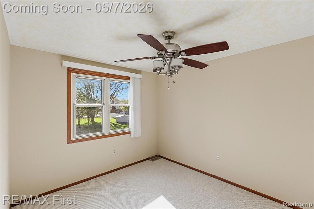 1800 Hillman Drive, Troy, MI 48083 — Photo 23