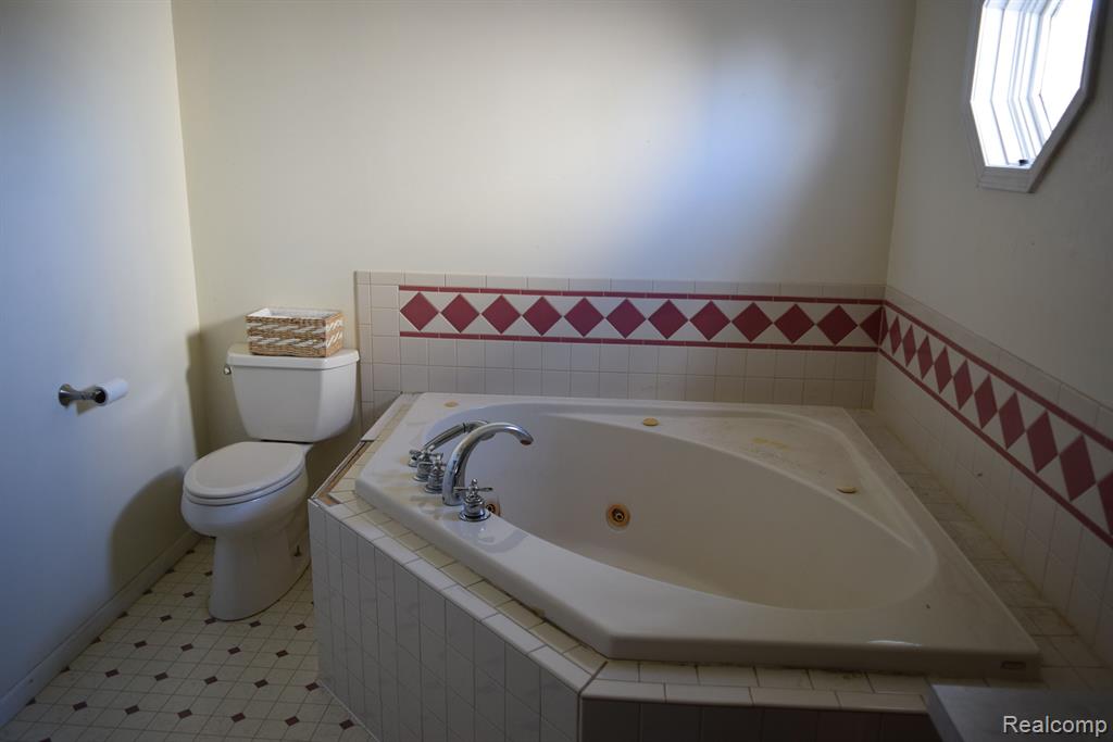 4440 N ELMS Road, Flushing, MI 48433 — Photo 10