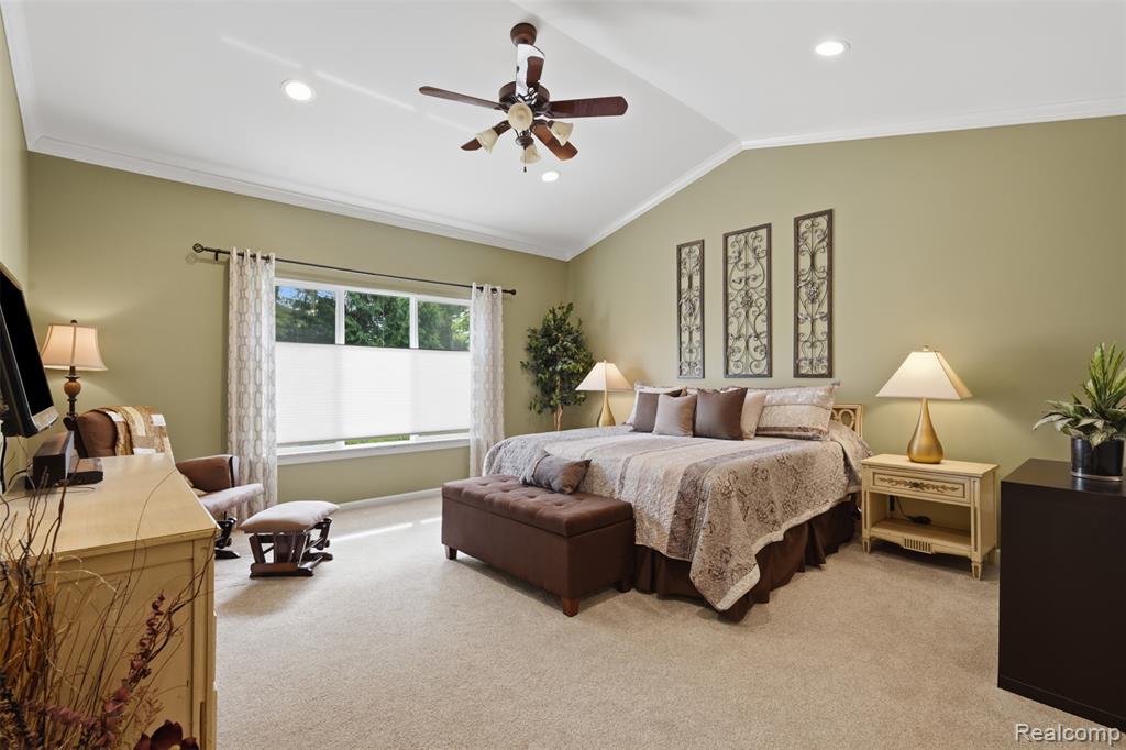 470 Delmar Court, Highland, MI — Photo 19