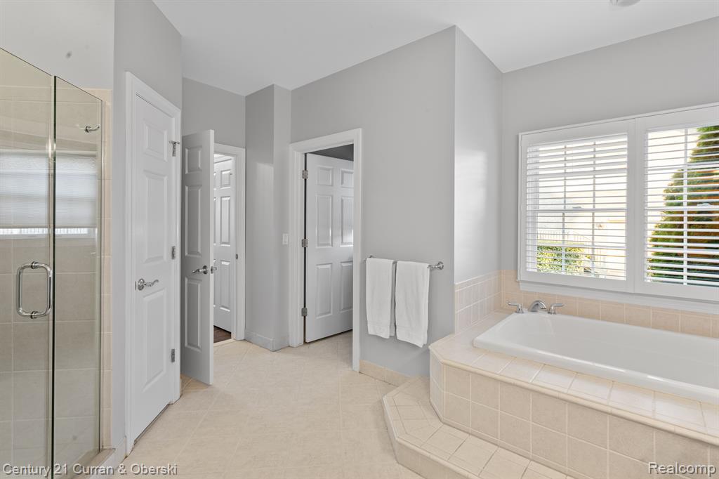 15892 CRYSTAL DOWNS E, Northville, MI 48168 — Photo 28