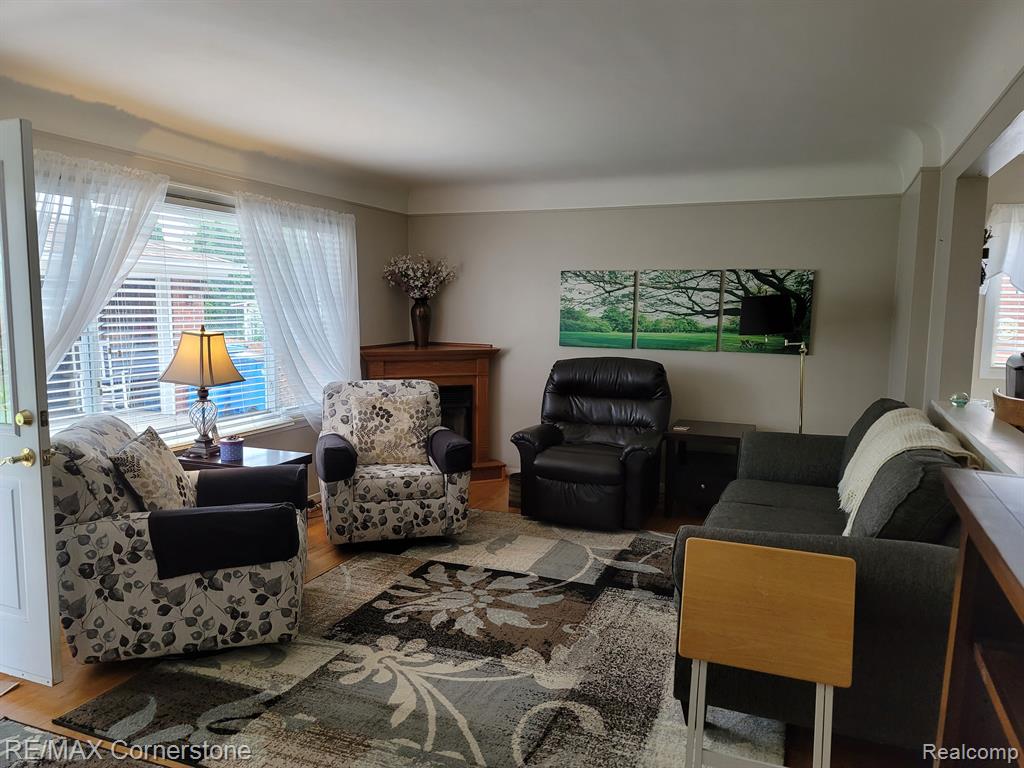 6615 SHADOWLAWN Street, Dearborn Heights, MI 48127 — Photo 7