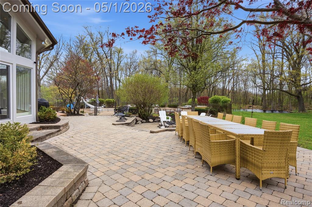 7527 Koby Court, White Lake, MI 48383 — Photo 35