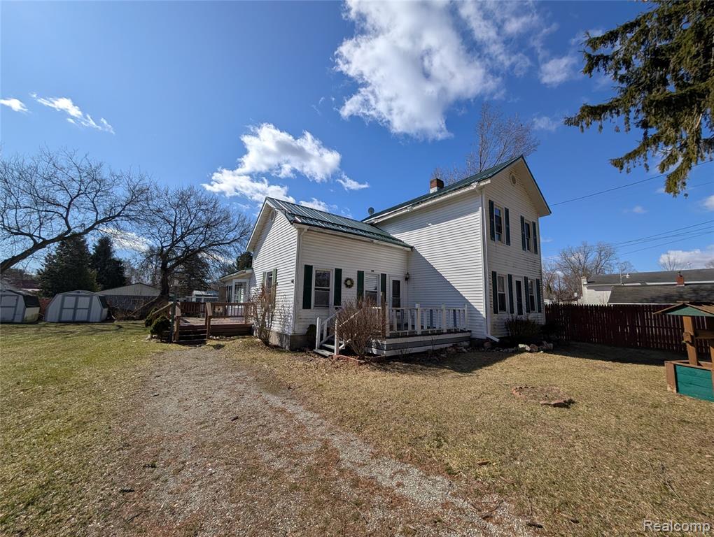10611 W Saint Charles Road, Sumner, MI 48889 — Photo 2