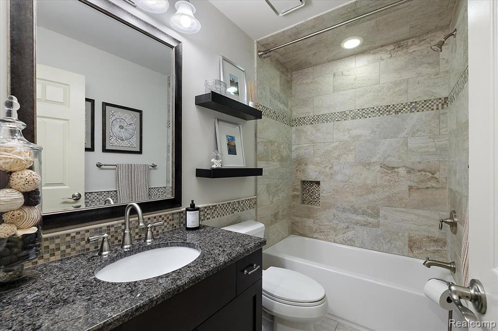 430 Eckford Drive, Troy, MI 48085 — Photo 31