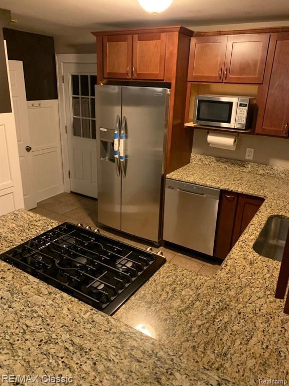 617 E 3RD Street, Royal Oak, MI 48067 — Photo 9